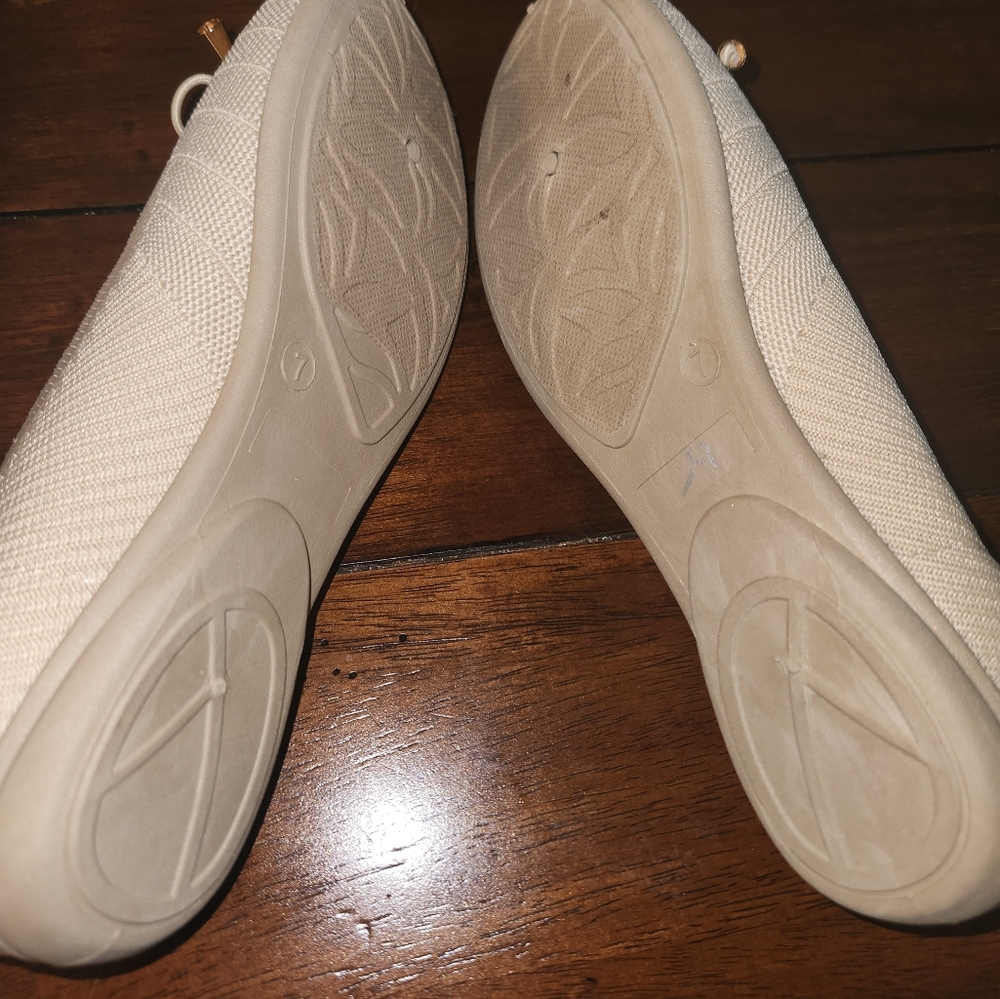 CL by laundry shoes